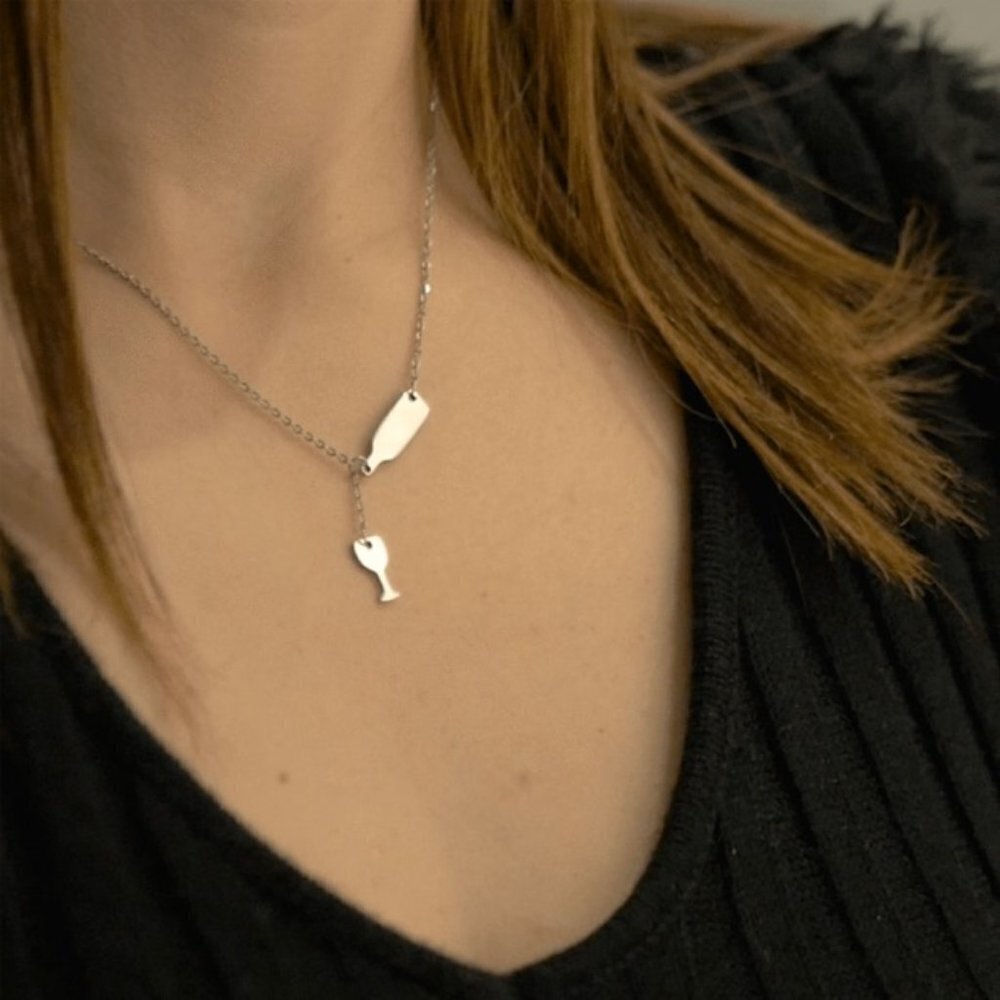 NWT Necklace Pouring Wine Bottle‎ Glass Stainless Steel Dainty Cascade